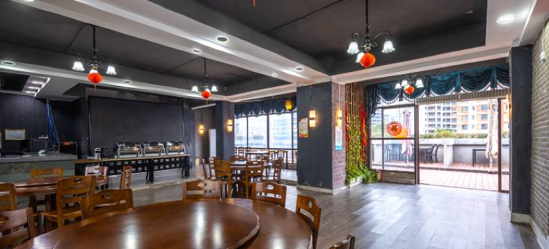 瓦哎噜酒店(五指山三月三大道店)图片