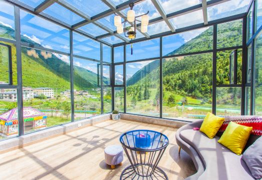 康定登巴美宿（中谷温泉店）外景图