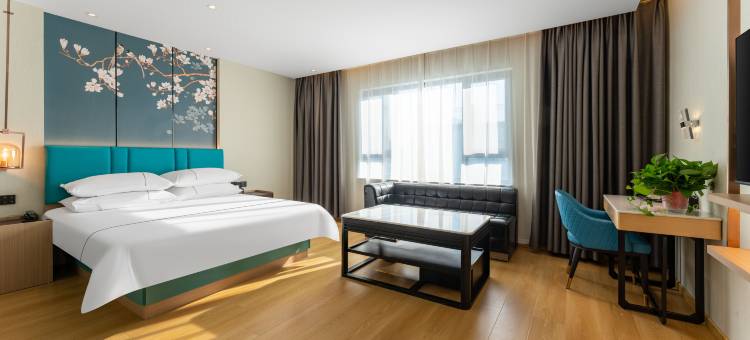 白玉兰酒店(滕州火车站店)图片