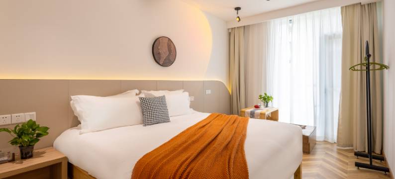 周庄慢生活湖景设计民宿图片