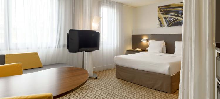 吕埃尔 - 马尔梅松火车站 B&B 酒店(B&B HOME Rueil-Malmaison Gare)图片