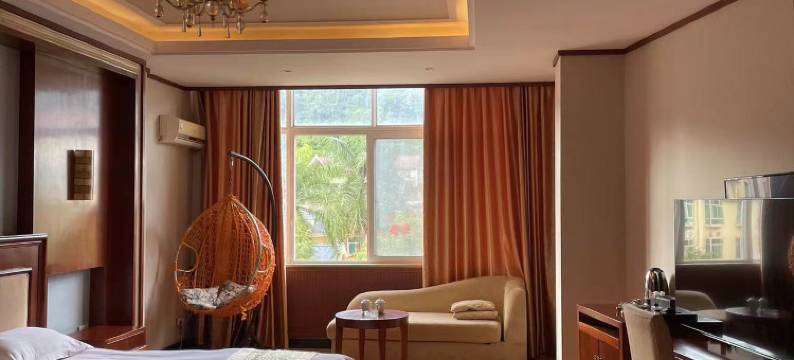 勐腊义来酒店图片