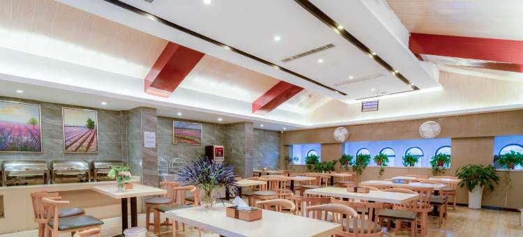 风华酒店(贵阳花溪公园贵州大学花溪南校区店)图片