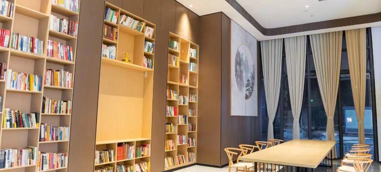 蓝湾酒店(泌阳铜山湖大道店)图片