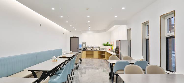 白玉兰酒店(沈阳联合路合作街地铁站店)图片