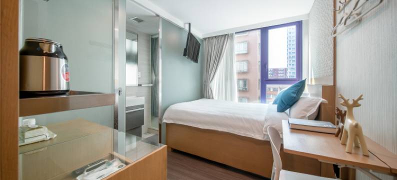 香港盛庭LIVING酒店公寓(近何文田站B1口)图片