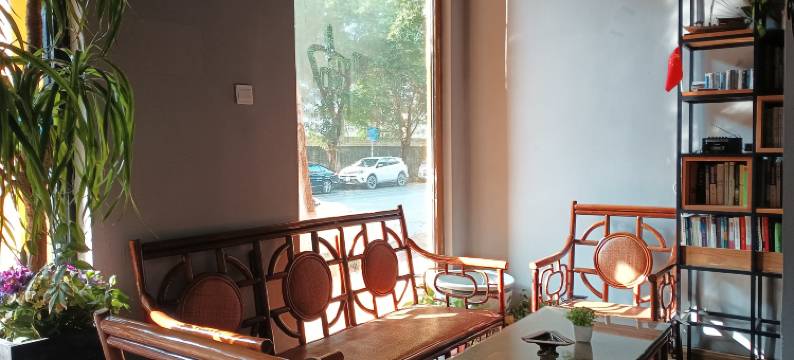 南宁千寻时尚酒店(西乡塘客运站地铁站店)图片