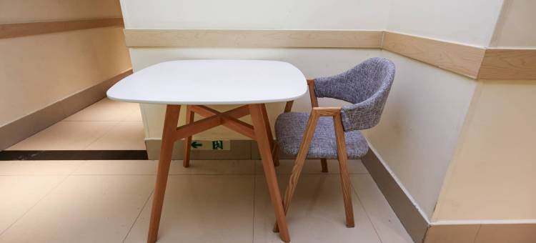 易佰良品酒店(温州南站科技学院店)图片