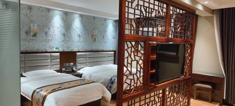 隆德县龙泉山庄生态酒店图片