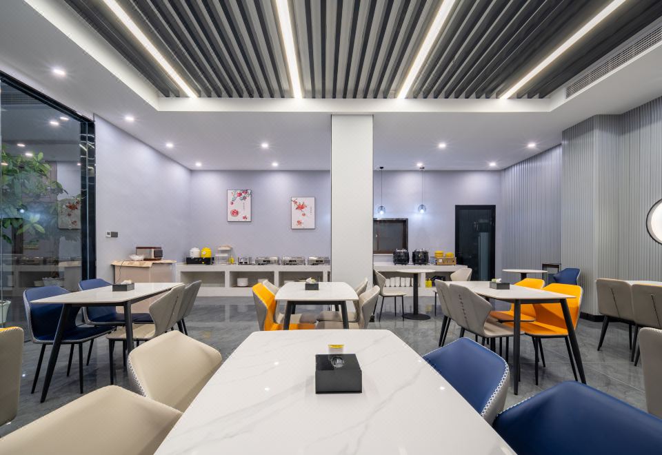 Urban Garden Hotel (Pingdu Jinhe Plaza)Hotel Overview