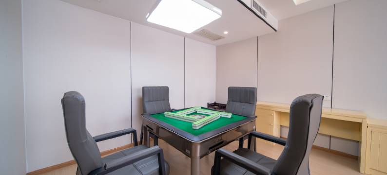 安顺宝山酒店(西秀区新天地美食街店)图片