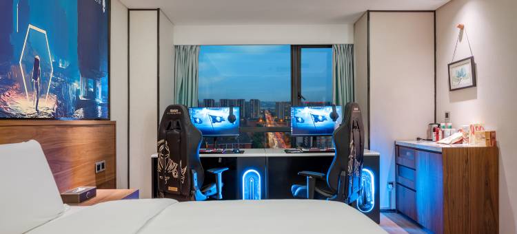 和光·ALIENSPACE外星人电竞酒店(成都天府一街世豪广场店)图片