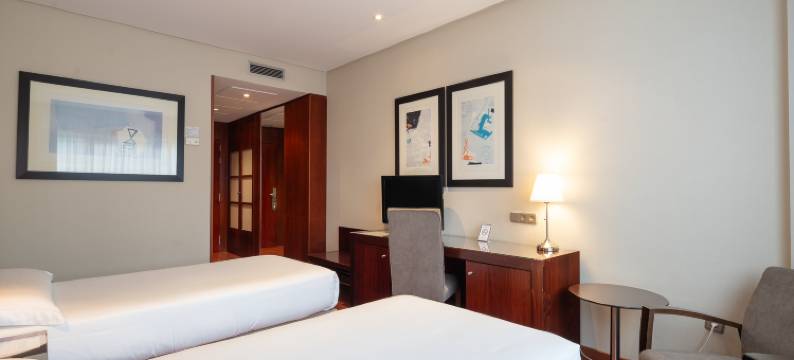 阿提卡大酒店拉斯罗萨斯21号(Hotel Attica21 Las Rozas)图片