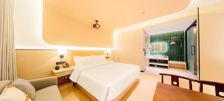 亿辰欢朋影院美宿(潮汕高铁站店)图片