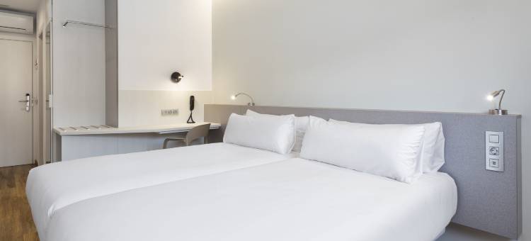 民宿酒店阿尔梅里亚维卡尔(B&B Hotel Almería Vicar)图片