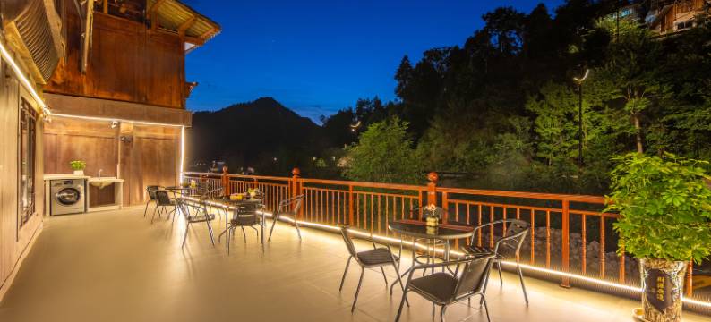 村上ValleyCharm岚境悦舍逸景美宿(西江千户苗寨景区店)图片