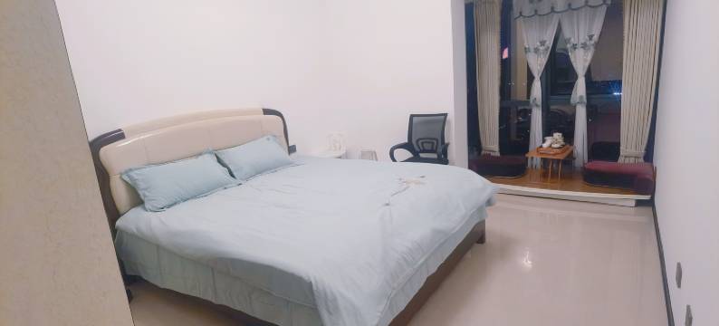 六便士青旅(厦门火车站店)图片