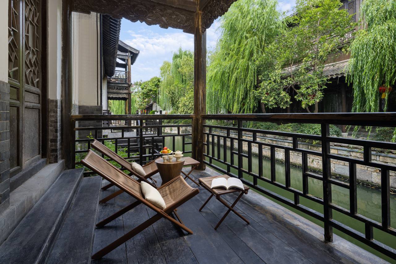 城里有月光·泊岸酒店(台儿庄古城复兴广场店)图片