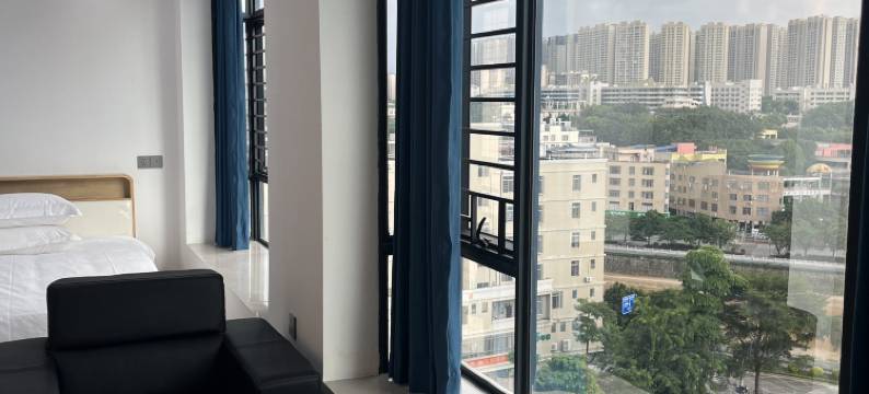 嘉仕顿精品公寓(信宜客运站银湖路店)图片