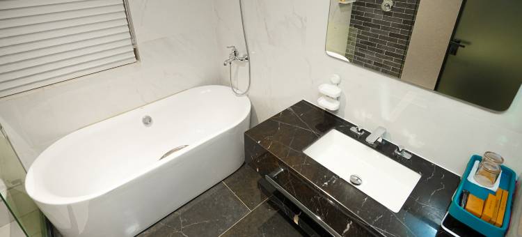 吉林市凇湖民宿(亚泰凇山湖店)图片