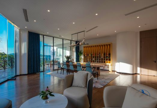 GRAND NEW CENTURY RESORT Siming Lake YuyaoHotel Overview