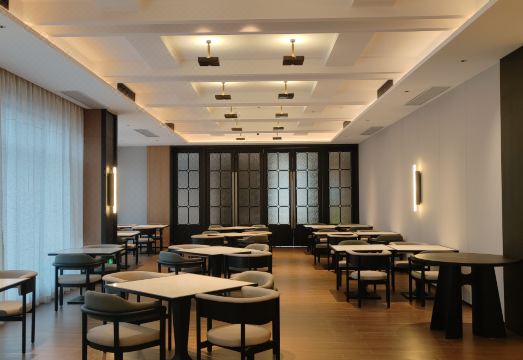 Yasia Metropark Hotel Hotel Overview