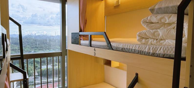 东方巴黎女生青年旅舍(深圳北站店)图片