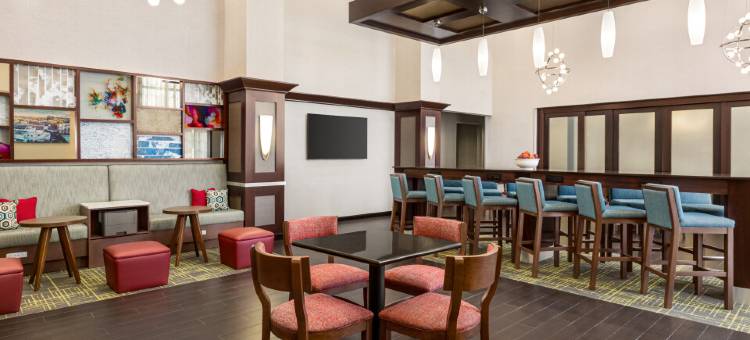 希尔顿欢朋套房酒店-约克南(Hampton Inn & Suites York)图片