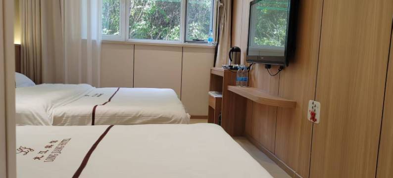 嘉荫龙江宾馆图片