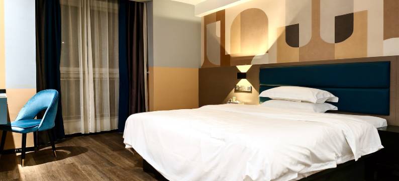 TK·星游电竞民宿(玉林金城中心十字街店)图片