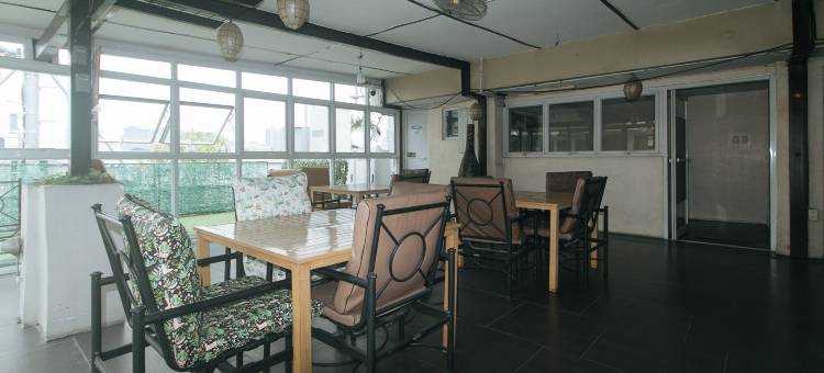 里贾纳居家酒店(RedDoorz @ Regina Hometel J Victor)图片