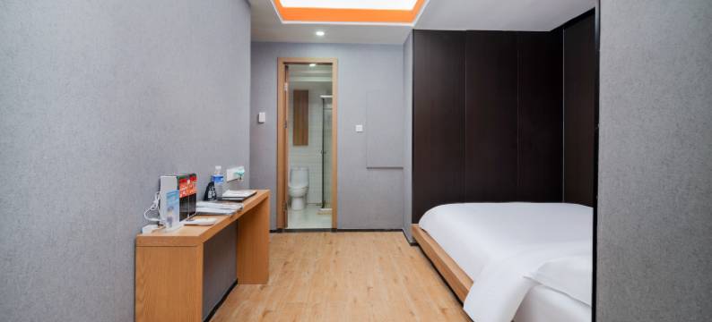 灵狐电竞酒店(长沙高铁吾悦广场店)图片