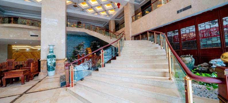 荣兴国际大酒店(东兴汽车客运站店)图片