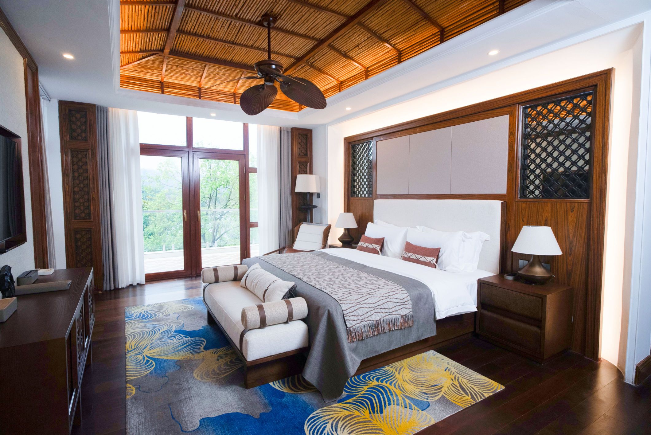 Zhuhu Jinjiang Hotel Hotel Overview