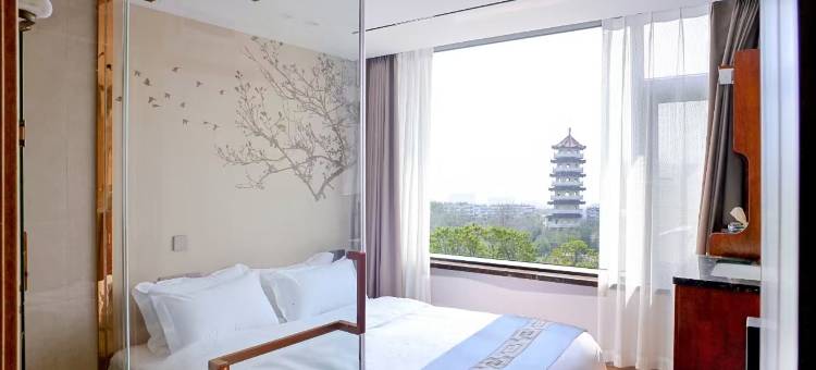 俪怡民宿(凤鸣园店)图片