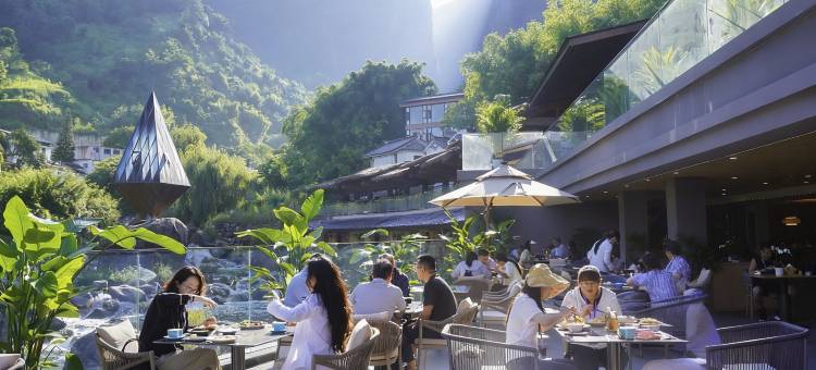 大理石门关温泉酒店图片