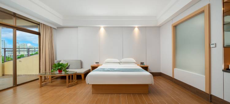 格美酒店(海东方沙滩公园店)图片