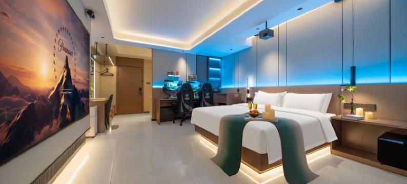 叶与晨电竞电影酒店(建设大街东风路店)图片