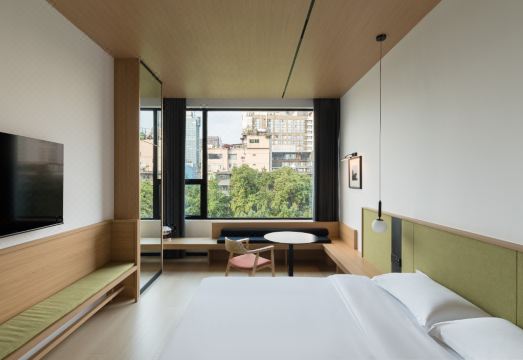 SFEEL设计师酒店（成都春熙路地铁站店）外景图