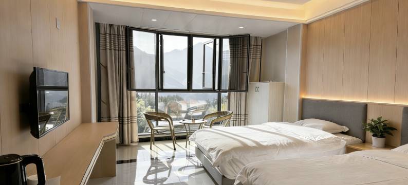 英山竹园酒店(桃花冲景区店)图片