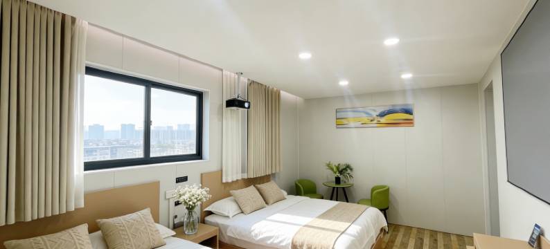 無二·暖民宿(开封清明上河园万岁山武侠城店)图片