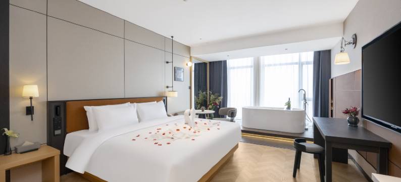 SMILE·设计师酒店(长春红旗街万达广场店)图片