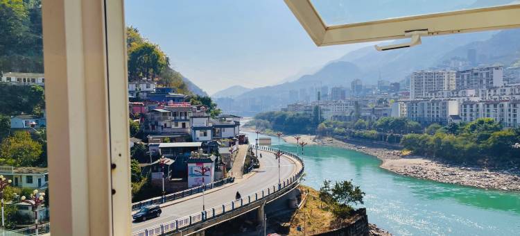 泸水宏星大酒店图片