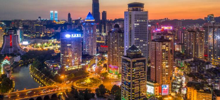 肆季轻奢公寓(佛山广佛智城永旺梦乐城店)图片
