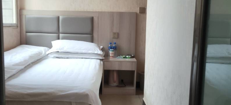 昆明鑫兵快捷酒店图片