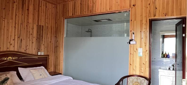 泸定老地方农家乐园图片