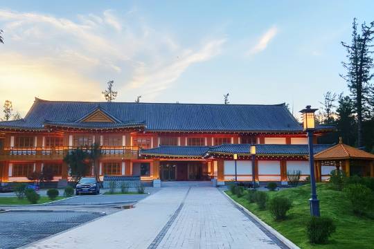 長白山觀嶽民俗酒店