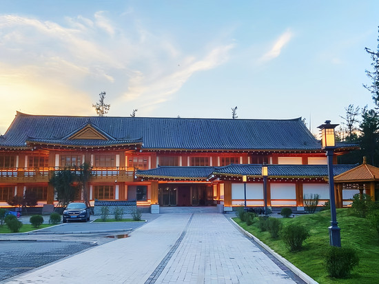 长白山观岳民俗酒店