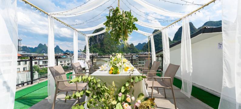 微泊·山墅酒店(阳朔西街漓江店)图片