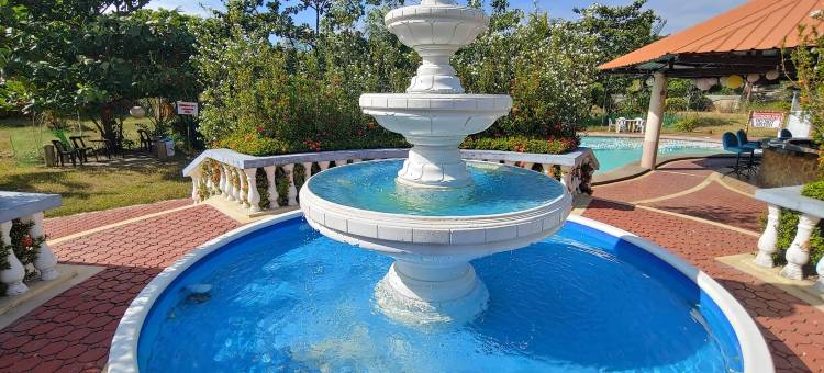 苏比克水滨景观度假村(Subic Waterfront View Resort)图片